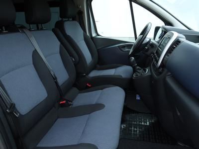 Opel Vivaro 2015 1.6 BiCDTI 137685km ABS klimatyzacja manualna