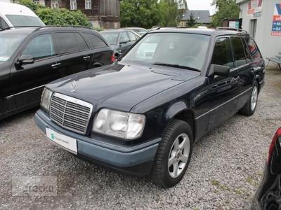 Mercedes-Benz Klasa E W124 E 220 T