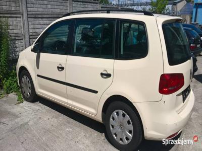 VW TOURAN 2,0 TDI