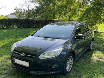 Ford Focus - 1.6 benzyna - 2011