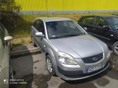 kia -rio 2007 g