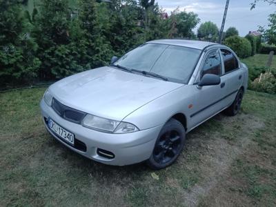 Mitsubishi Carisma 1.6 benzyna 110km