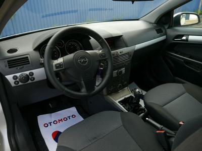Opel Astra GTC 1.6i Stan b.dobry bez rdzy i korozji 100%bezwypadkowy z Niemiec H (2004-2014)