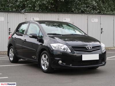 Toyota Auris 1.6 130 KM 2011r. (Piaseczno)