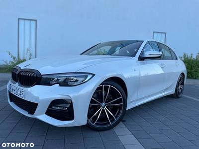 BMW Seria 3 320d xDrive M Sport sport