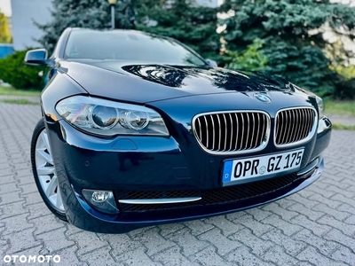 BMW Seria 5 520i Luxury Line