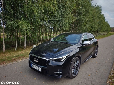 Infiniti Q30 1.6t Sport City Black 7DCT