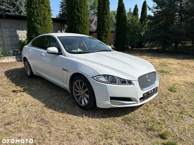 Jaguar XF 2.0 T Pure