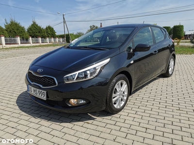 Kia Ceed 1.4 CVVT Dream Team Edition