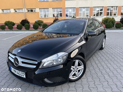 Mercedes-Benz Klasa A 180 (BlueEFFICIENCY) Style