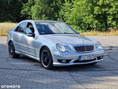 Mercedes-Benz Klasa C 32 AMG