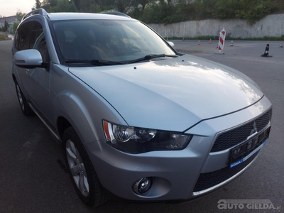 MITSUBISHI OUTLANDER 2010R. 2,0 16V