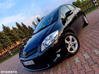 Toyota Auris 1.6 Life+