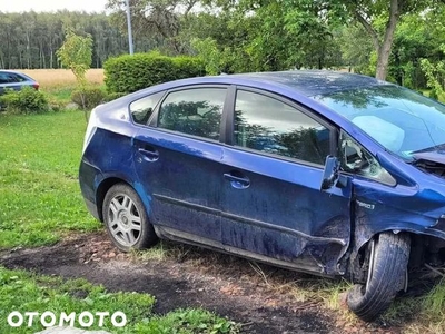 Toyota Prius (Hybrid)