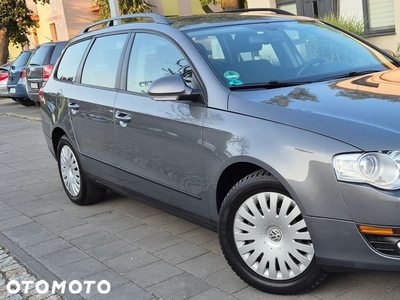 Volkswagen Passat 1.6 FSI Trendline