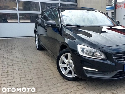 Volvo V60 D2 Geartronic Powershift Momentum