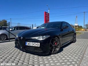 Alfa Romeo Giulia 2.0 Turbo 16V AT8-Q4 Tributo Italiano