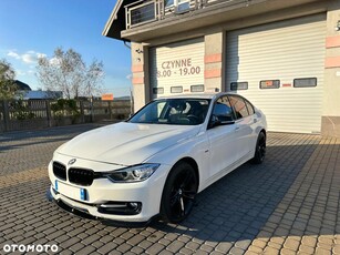 BMW Seria 3 318d Sport Line