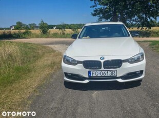 BMW Seria 3 328i xDrive