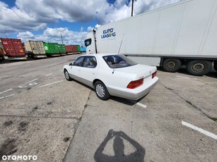 Lexus LS 400