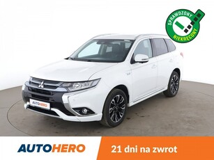 Mitsubishi Outlander III 4x4, Plug-In, skóra, LED, navi, kamera cofania, szyberdach