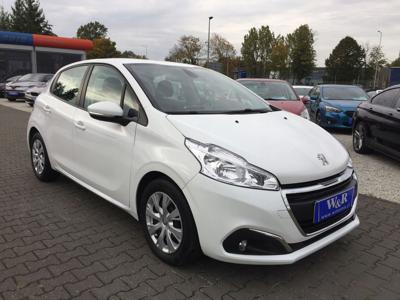 Peugeot 208 I Hatchback 5d Facelifting 1.6 BlueHDi 75KM 2016