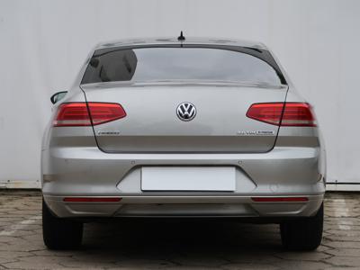 Volkswagen Passat 2015 2.0 TDI 246870km ABS