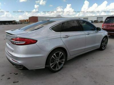 Ford Mondeo 2019, 2.0L, 4x4, po gradobiciu