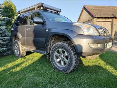 Używane Toyota Land Cruiser - 50 000 PLN, 257 303 km, 2004