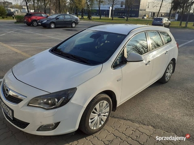 Astra IV Sports Tourer 2.0 CDTI - 2011r. Xenon,LED