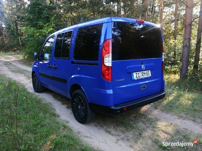 Fiat Doblo LIFT 1.4 Benzyna Klima 5 osobowy z Niemiec