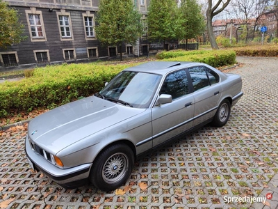 KLASYCZNE ZADBANE BMW e34 - BMW 520i