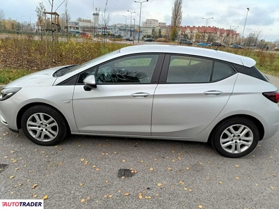 Opel Astra 1.4 benzyna 125 KM 2019r. (Warszawa)