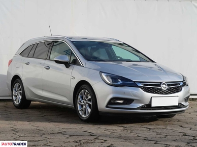 Opel Astra 1.6 134 KM 2018r. (Piaseczno)