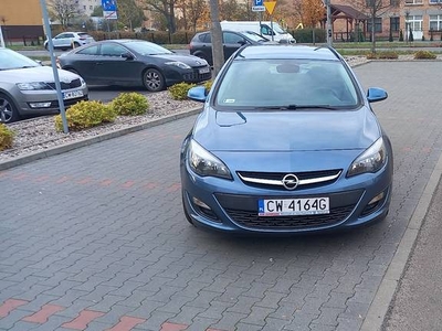 Opel astra model 2013