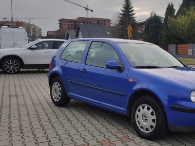 Sprzedam Volkswagen Golf 4 1.4 Benzyna w Dobrym Stanie