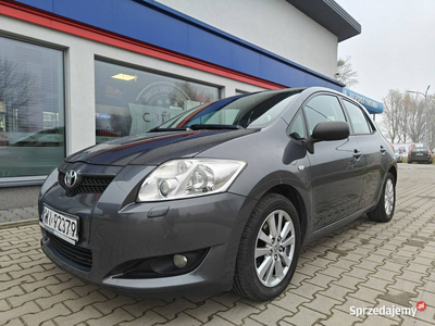 Toyota Auris I (2006-2012)