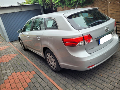 Toyota Avensis kombi 2.0 D4D 124KM 2015 rok 161000km