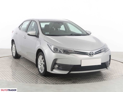 Toyota Corolla 1.6 130 KM 2017r. (Piaseczno)