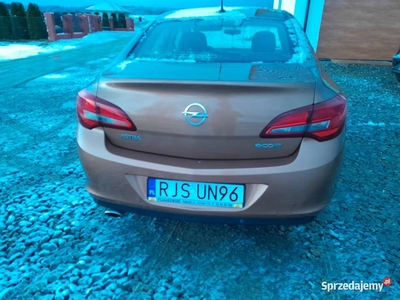 Opel Astra J sedan 1.4 turbo gaz