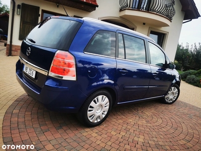 Opel Zafira 1.8 Family Plus