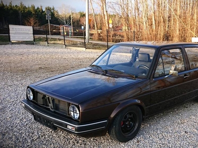 Volkswagen Golf 1.6D w ładnym stanie