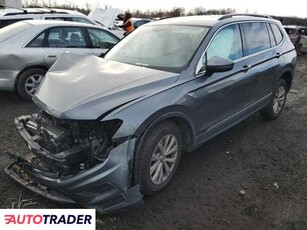 Volkswagen Tiguan 2.0 benzyna 2018r. (WEST WARREN)