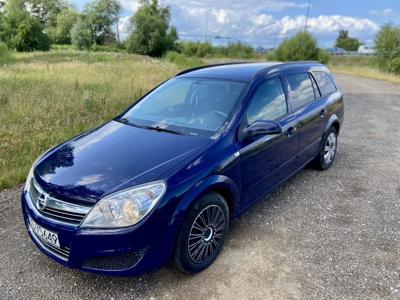 Używane Opel Astra - 6 700 PLN, 284 105 km, 2008