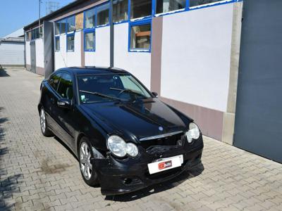 Używane Mercedes-Benz Klasa C - 11 500 PLN, 225 177 km, 2005