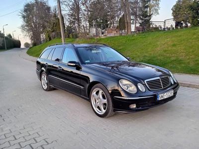 Mercedes E200 z gazem