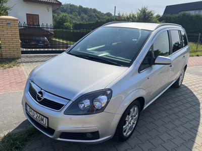 Używane Opel Zafira - 9 999 PLN, 303 000 km, 2005