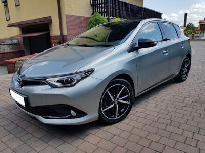 Używane Toyota Auris - 68 900 PLN, 49 800 km, 2017