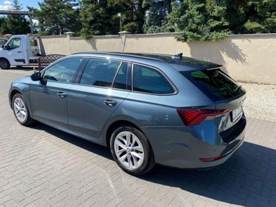 Używane Skoda Octavia - 59 900 PLN, 17 900 km, 2021