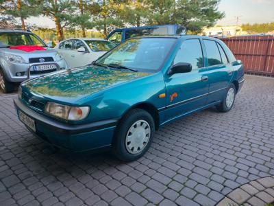 Używane Nissan Sunny - 4 000 PLN, 235 000 km, 1995